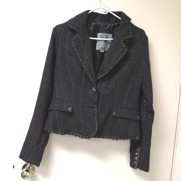 Blazer - Picture 1 of 8